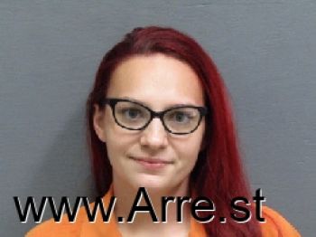 Amanda Lynn Benton Mugshot