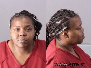 Amber T Sanders Mugshot