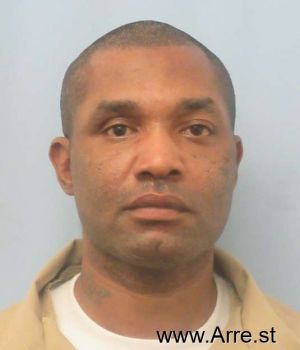 Cornelius  Mcneal Mugshot