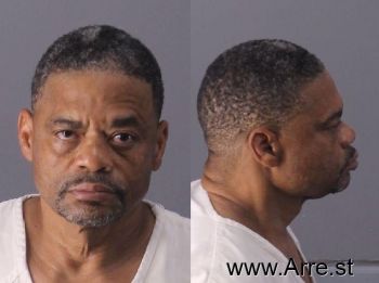 Carlton Deon Cole Mugshot