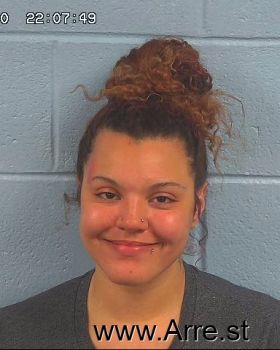 Courtney Leanna Woods Mugshot