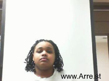 Dawndrenia Lateece May Mugshot