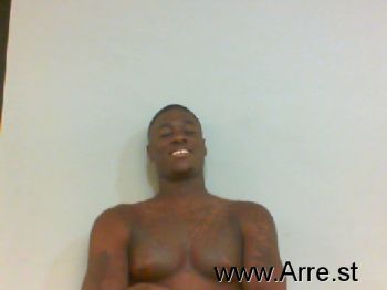 Dequrious Oneal Garrett Mugshot