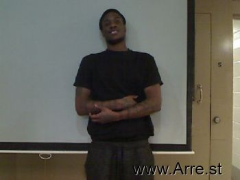 Dequrious Oneal Garrett Mugshot