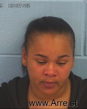 Delicia Danae Macon Mugshot