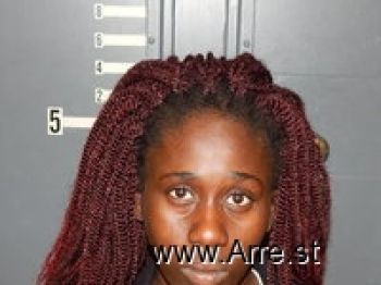 Earlinea Shanika Woods Mugshot