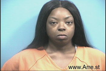 Evana Tamia Thompson Mugshot