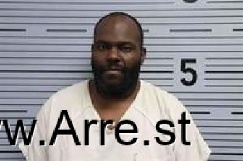 Issac Dewayne Moore Mugshot