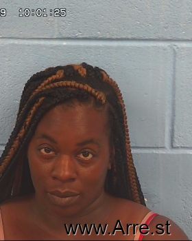 Janique Shantil Lindsey Mugshot