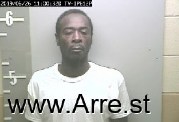 Lance Deanelo Havis Mugshot