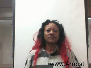 Linda Revonne Funderburg Mugshot