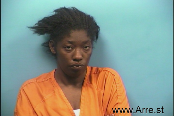 Latoya Denise Jones Mugshot