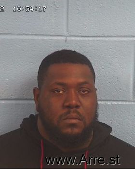 Montravius Lamont Adams Mugshot