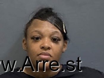 Porsha Lashaye Reeves Mugshot