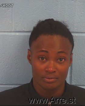 Raven Seymone White Mugshot