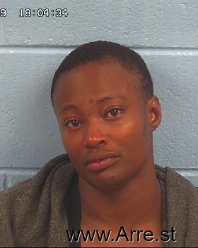 Raven Seymone White Mugshot