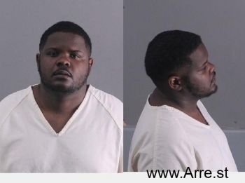 Reginald Devonte-dom Lewis Mugshot