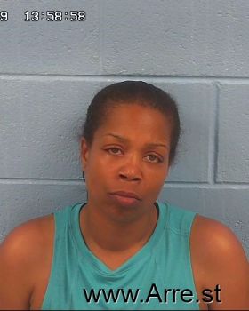 Shanese Nicole Simmons Mugshot