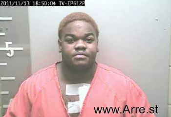 Travis Latrey Banks Mugshot