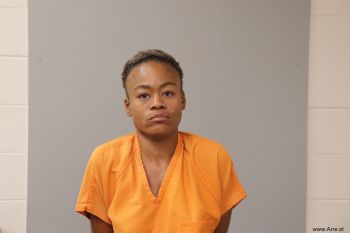 Tiana Latoya Jones Mugshot