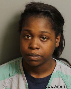 Tiera Shantrell Woods Mugshot