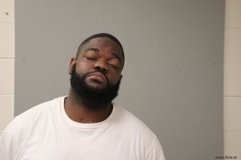 Travis Latrey Banks Mugshot