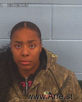 Yasmin Eielle Steward Mugshot