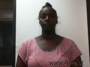 Latoria Staples  Arrest Mugshot