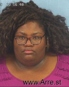 Leandrea Kingpace Arrest Mugshot