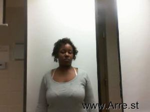 Tiara Moten  Arrest Mugshot