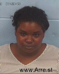 Titianna Calhoun Arrest Mugshot