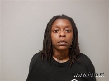 Alize Yahaira Williams Mugshot