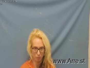 Amber Leeann Lattin Mugshot