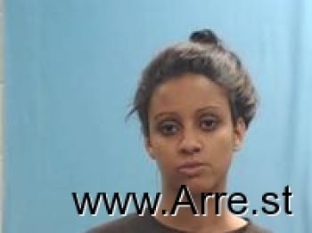 Amberly Nicole Lemus Mugshot