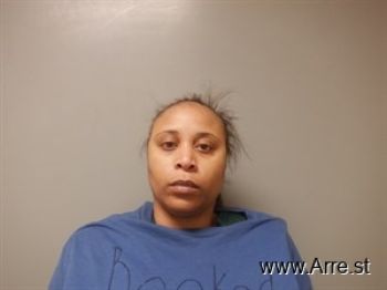 Deja Laquetta Wallace Mugshot