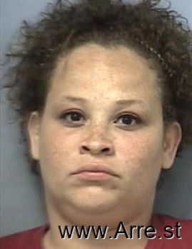 Della Shantell Lewis Mugshot