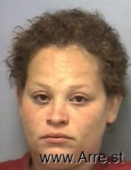 Della Shantell Lewis Mugshot