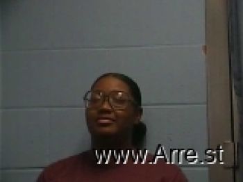 Dimond Nicole Daniels Mugshot