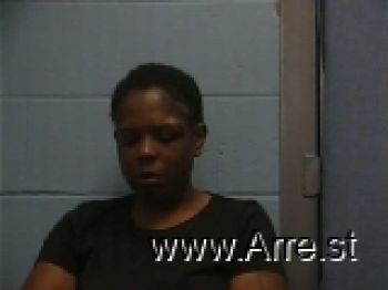 Domique Denise Porchia Mugshot