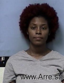 Kearia L Holbrook Mugshot