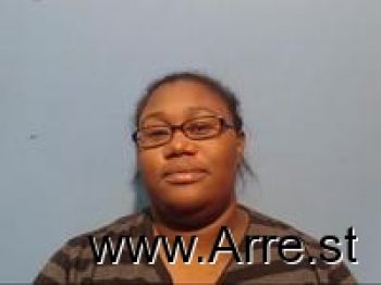 Laquesha Marsha Cochran Mugshot