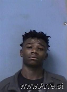 Laquangelo Davonterik Brown Mugshot