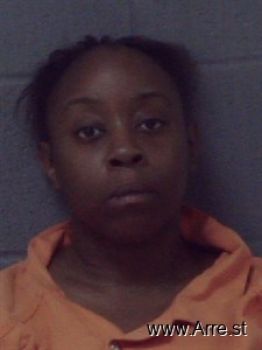 Latoya  Logan Mugshot