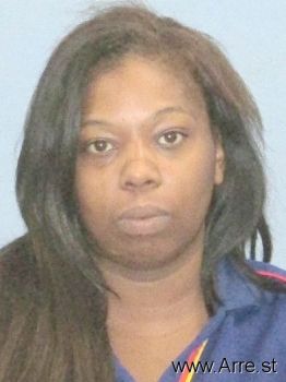 Minnie Brianne Dozier Mugshot