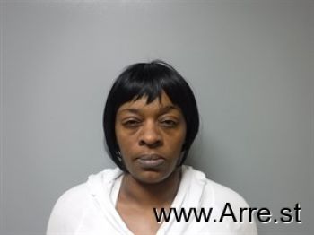 Rowquina Tungnette Marrs Mugshot