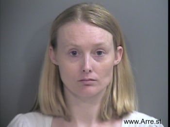 Shauna  Moore Mugshot