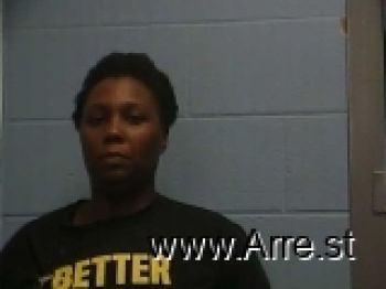 Shalaskia Janai Daniels Mugshot