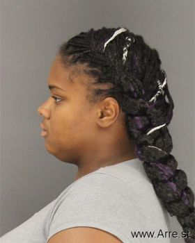 Tamika Shante Holmes Mugshot