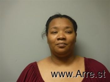 Tanesia  Ross Mugshot