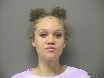 Tavia Lynn Coble Mugshot